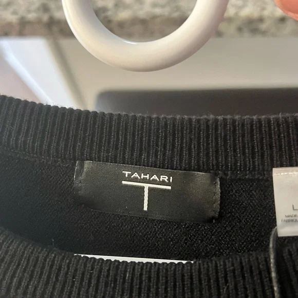 Tahari Sweater - Picture 3 of 3
